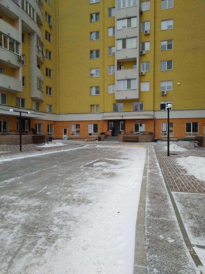 современная в новом комплексе возле днепра *